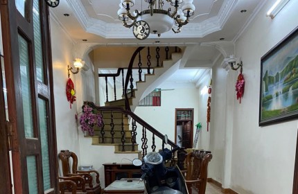 CHO THUÊ NHÀ NGUYÊN CĂN PHỐ QUAN NHÂN, THANH XUÂN 4 TẦNG, 60M2, FULL ĐỒ, 4 NGỦ